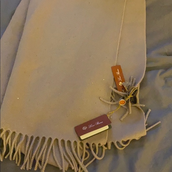 Loro Piana baby cashmere scarf